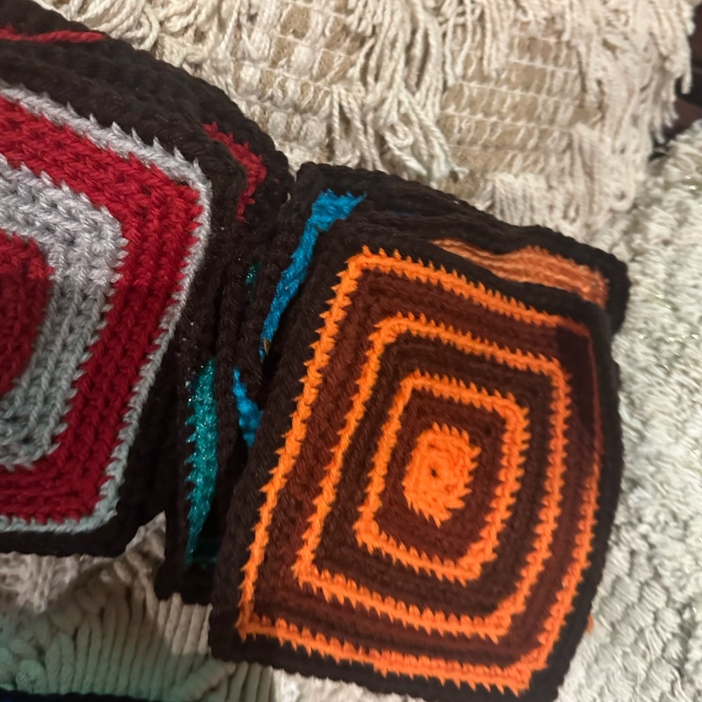 Handmade vintage Crochet granny Squares singles to upcycle projects quilts 55+ - Picture 9 of 13